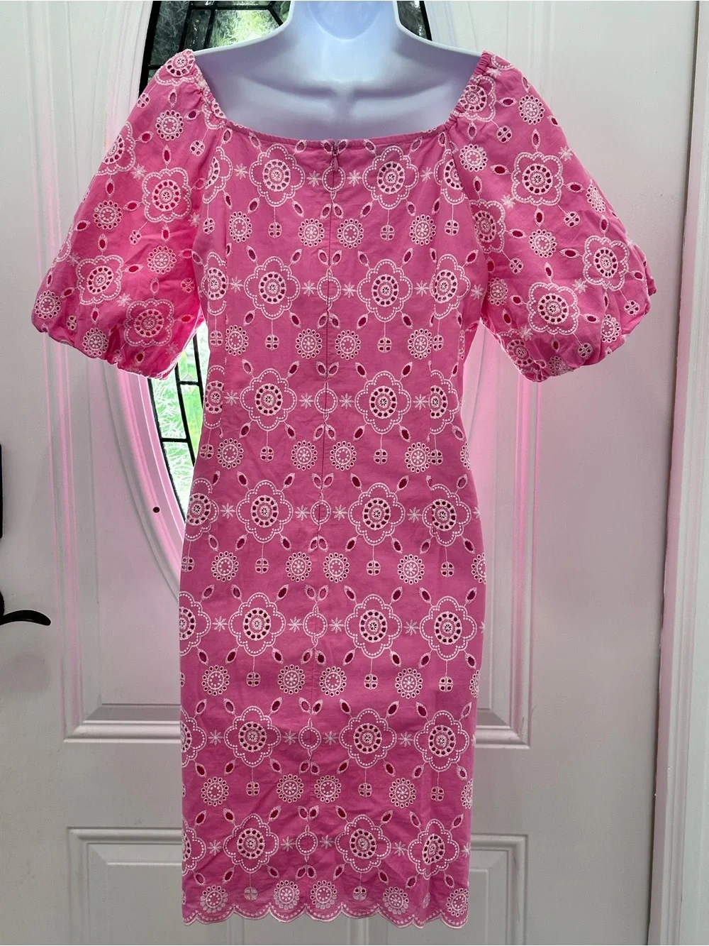 Talbots short sleeve Women’s Pink Eyelet Shift Dress Sz 10 - Picture 3 of 5